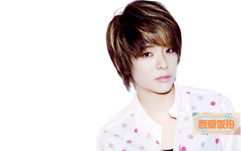 f(x)成员Amber的本名叫什么? f(x)成员Amber的本名叫什么?