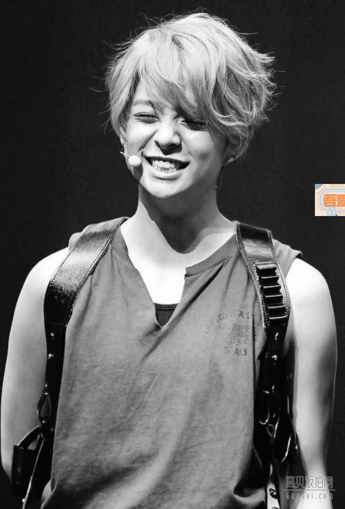 韩国歌手Amber是怎么进入演艺圈的？