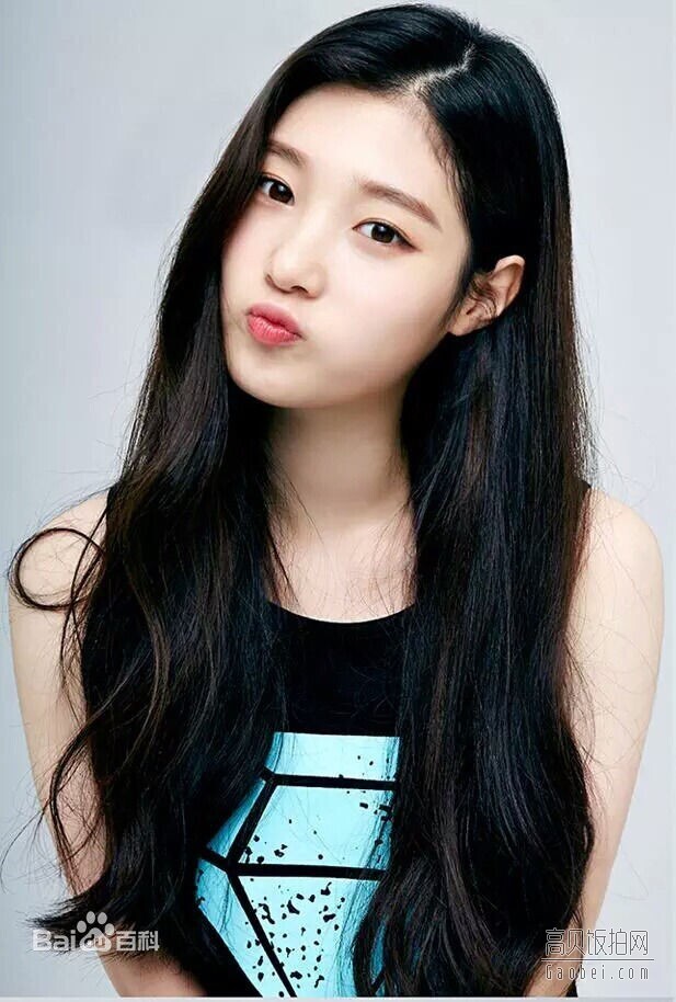 女团I.O.I成员郑采妍在组合里担当什么职务? 女团I.O.I成员郑采妍在组合里担当什么职务?