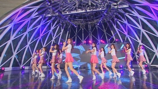 今晚《TAXI》将公开I.O.I游击演唱会的现场 人气爆满让人充满感到与惊喜