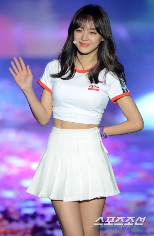 曝I.O.I成员金世正将以solo身份出道 经纪公司否认称报导毫无根据