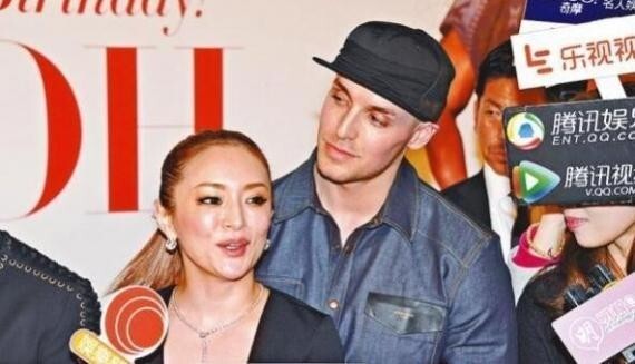 滨崎步的现任老公比她小10岁 滨崎步的现任老公比她小10岁