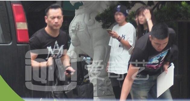 安以轩生日，男友现身了？