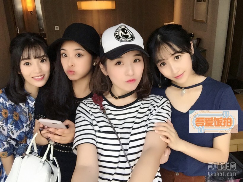 张含韵发微博称:已辣得走不动道儿~ 张含韵发微博称:已辣得走不动道儿~