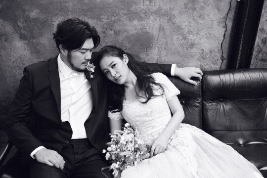 演员朴喜本婚纱照公布于世 高雅迷人引网友点赞 演员朴喜本婚纱照公布于世 高雅迷人引网友点赞