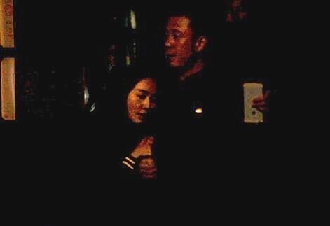 杨坤与妙龄女性挽手恋情曝光了? 杨坤与妙龄女性挽手恋情曝光了?