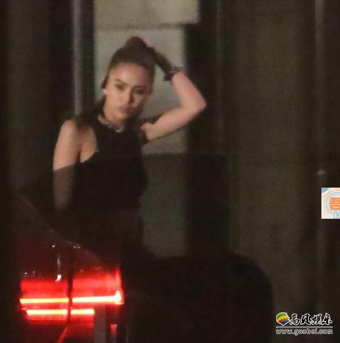 昆凌深夜与“精灵王子”拍戏变性感打女了? 昆凌深夜与“精灵王子”拍戏变性感打女了?