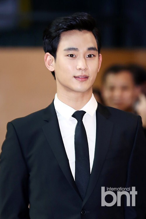 演员金秀贤已经结束电影《Real》的全部拍摄 演员金秀贤已经结束电影《Real》的全部拍摄