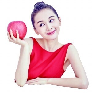 《欢乐颂》里面的曲筱绡是谁扮演的？