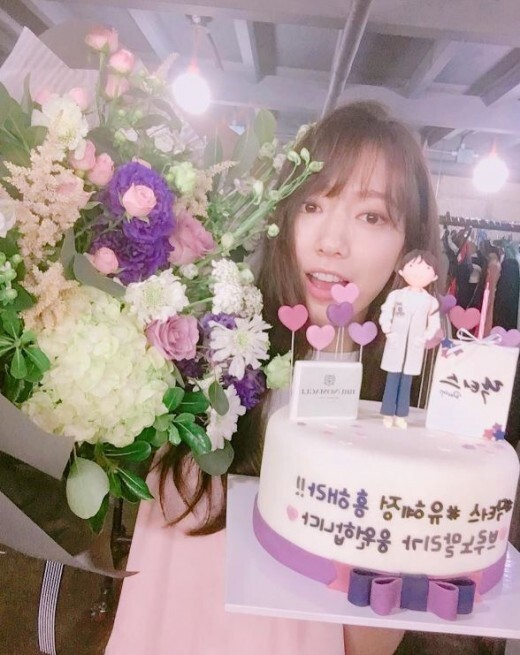 演员朴信惠分享近况照 灿烈微笑显得格外清新活泼 演员朴信惠分享近况照 灿烈微笑显得格外清新活泼