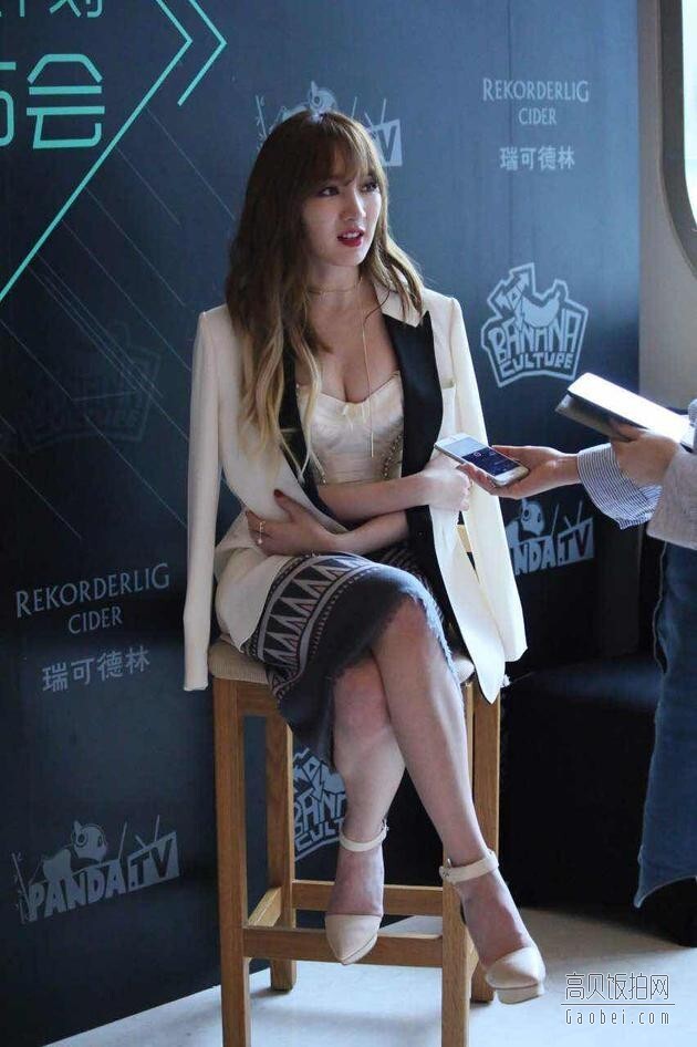 Miss A中国成员孟佳正式和王思聪的香蕉计划签约