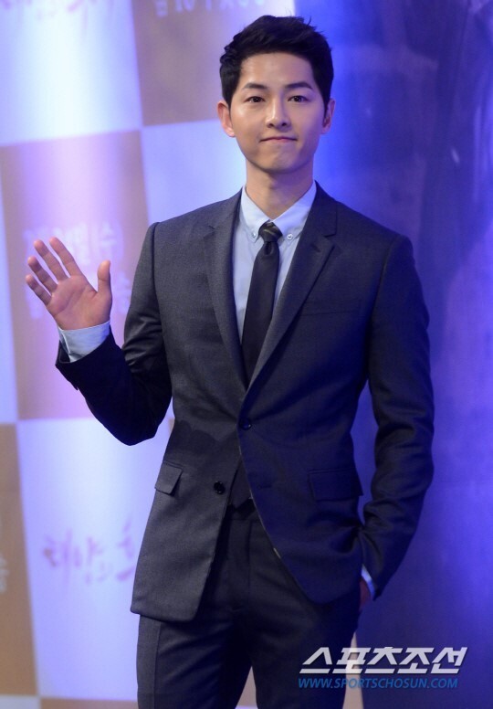 宋仲基坦言观看过电影《无间道》 希望有机会能够与梁朝伟一同出演作品