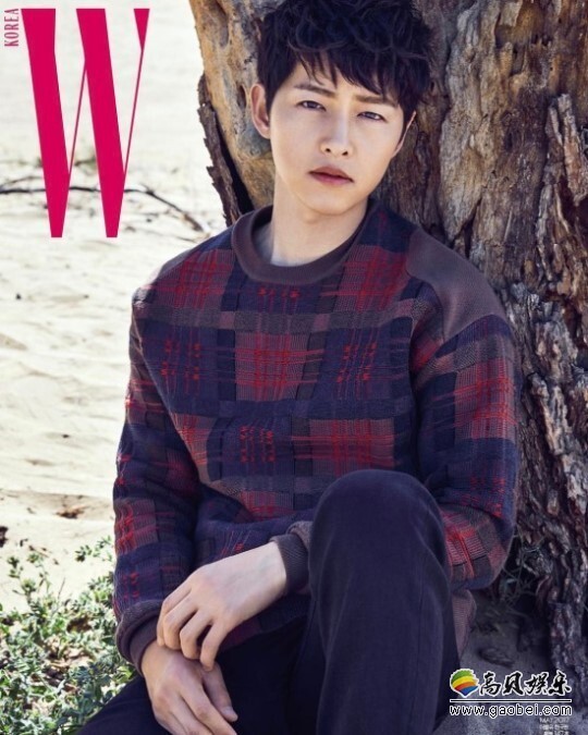 《W Korea》杂志方面发布了一张演员宋仲基拍摄的写真 《W Korea》杂志方面发布了一张演员宋仲基拍摄的写真