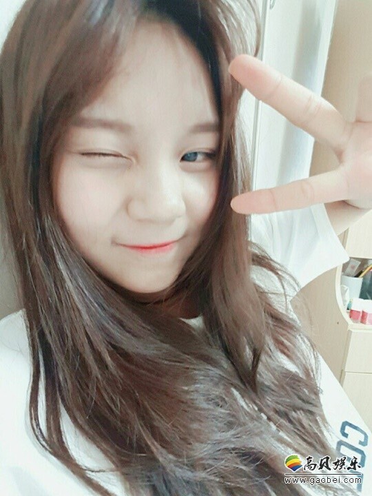 女团GFriend公开了之前因健康情况不良而中断活动的成员Umji的照片 女团GFriend公开了之前因健康情况不良而中断活动的成员Umji的照片
