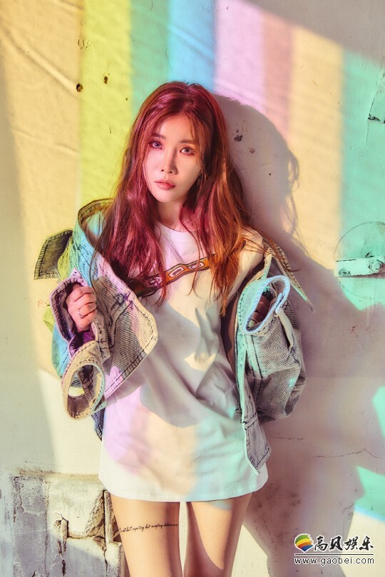 双人组Davichi成员李海莉的首张solo专辑登上各大音源排行榜 双人组Davichi成员李海莉的首张solo专辑登上各大音源排行榜