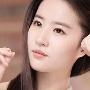 女星刘亦菲是什么事出生的? 女星刘亦菲是什么事出生的?