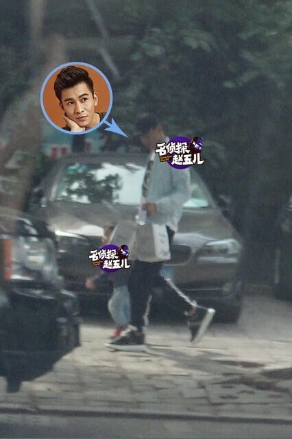 乔振宇带着宝贝儿子外出到餐厅吃饭？