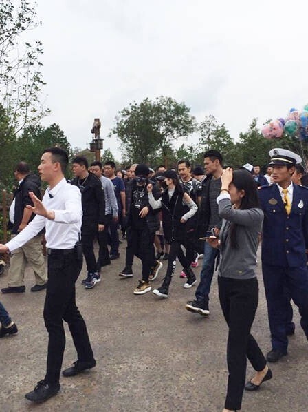 周杰伦昆凌近日游迪士尼了吗？