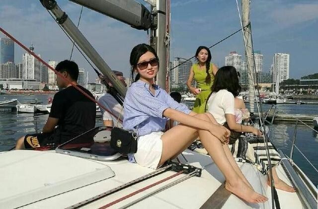 自曝跟李晨约炮的女子被曝光了? 自曝跟李晨约炮的女子被曝光了?