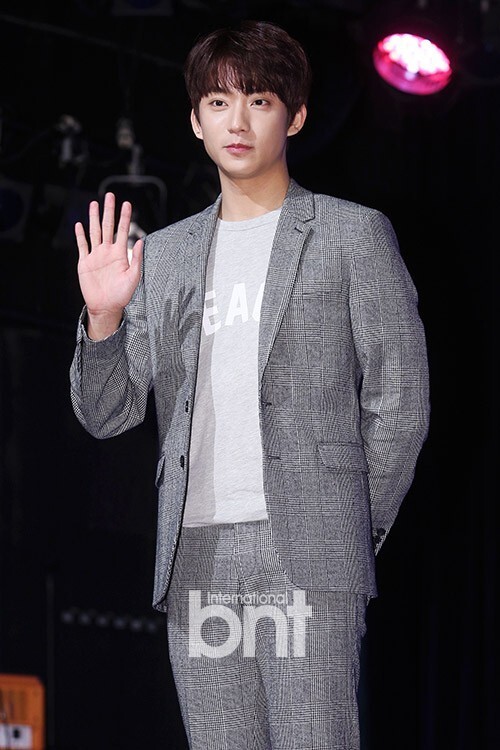 《需要恋爱》在首尔举办showcase 《需要恋爱》在首尔举办showcase