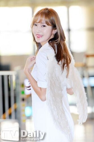 Jessica官方Fanclub命名为「Golden Stars」“感谢一直支持她的粉丝们” Jessica官方Fanclub命名为「Golden Stars」“感谢一直支持她的粉丝们”