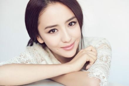 佟丽娅第一次演女主角的是哪一部电视剧？