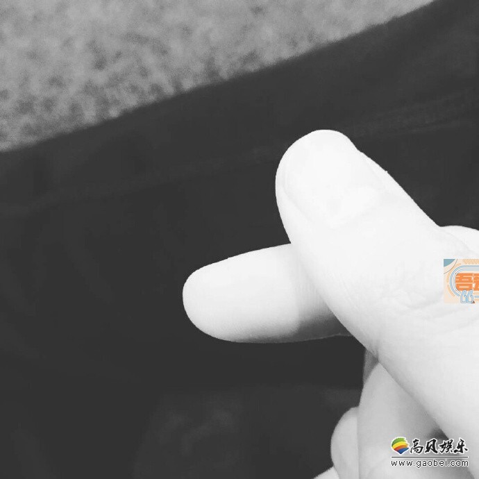 久未有更新SNS的EXO伯贤今日终於出现了