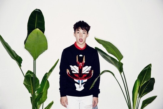 歌曲《Girlfriend》将在18日透过各大音源网公开