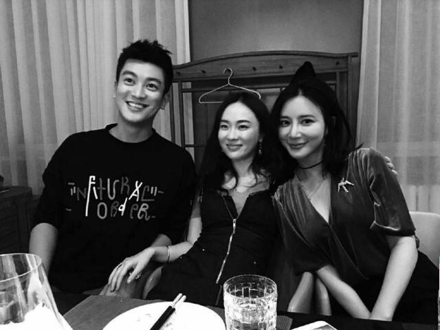 霍思燕夫妇为熊乃瑾庆生了,为什么李小璐没来? 霍思燕夫妇为熊乃瑾庆生了,为什么李小璐没来?