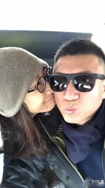 孙红雷与妻子大秀恩爱了？