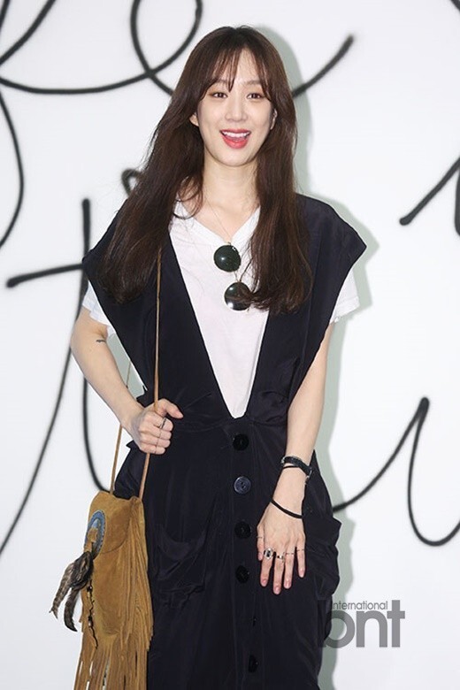 艺术家Mr. Brainwash举办个人展 郑丽媛、孙丹菲等人出席助阵