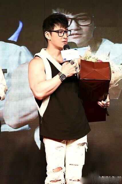 肌肉男现身这还是我们认识的许绍洋吗？