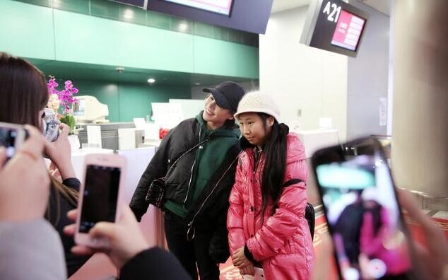 马思纯合影“虹桥一姐”了? 马思纯合影“虹桥一姐”了?