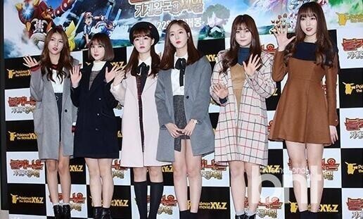 韩国女子组合GFRIEND出席什么电影试映会？