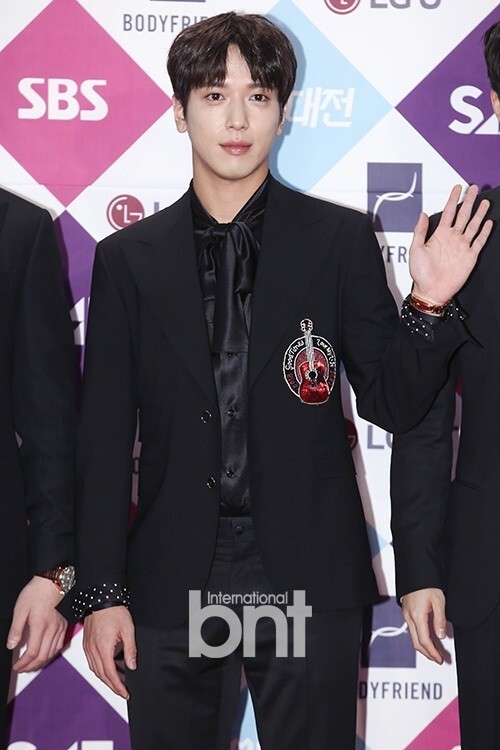 郑容和确定出演KBS电视台综艺节目《寄宿房的女儿们》