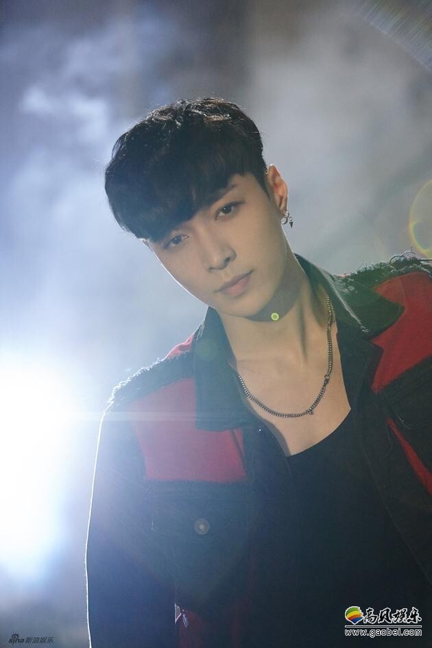 最近张艺兴因为突然晕倒被紧急送往医院 最近张艺兴因为突然晕倒被紧急送往医院