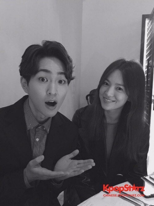 宋慧乔通过个人SNS公开了与SHINee成员温流的合照 宋慧乔通过个人SNS公开了与SHINee成员温流的合照