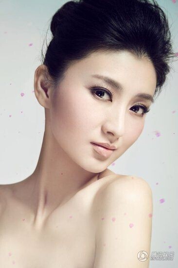 演员斓曦为什么叫这个名字? 演员斓曦为什么叫这个名字?