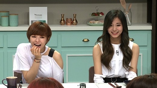 周子瑜在《拜托了,冰箱》落泪 具体原因未知引发热议 周子瑜在《拜托了,冰箱》落泪 具体原因未知引发热议