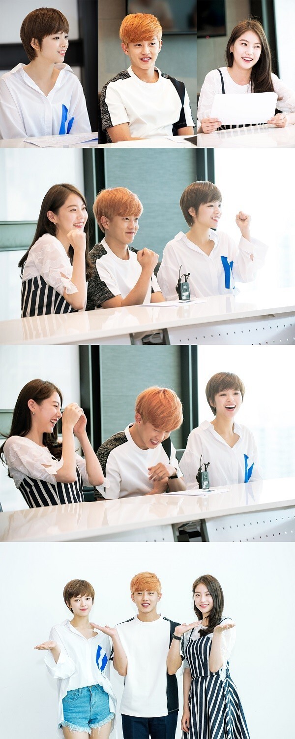 《人气歌谣》制作组公开新MC首次碰面进行会议的现场照