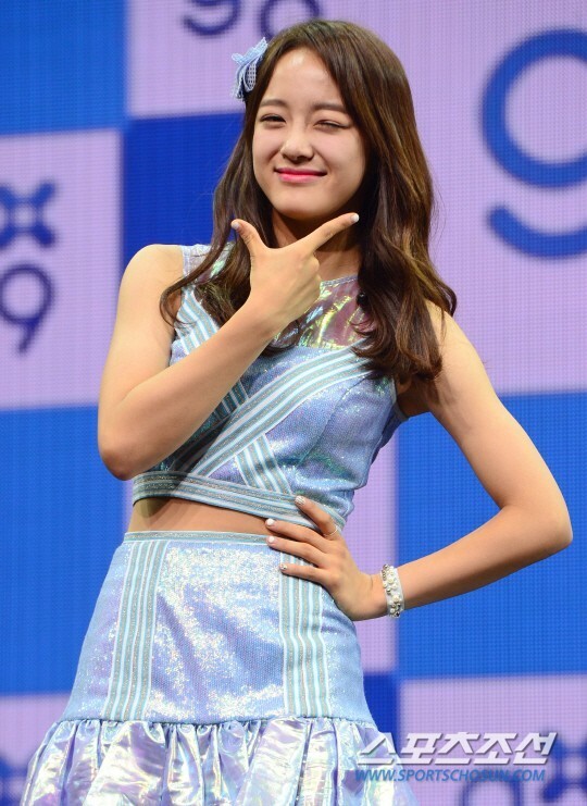 女团gugudan举办出道showcase 金世正称受到了I.O.I成员们的支持与祝福 女团gugudan举办出道showcase 金世正称受到了I.O.I成员们的支持与祝福