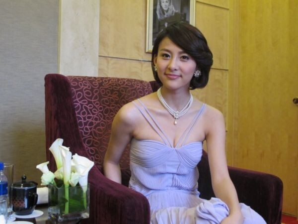 贾青毕业于哪个学校？