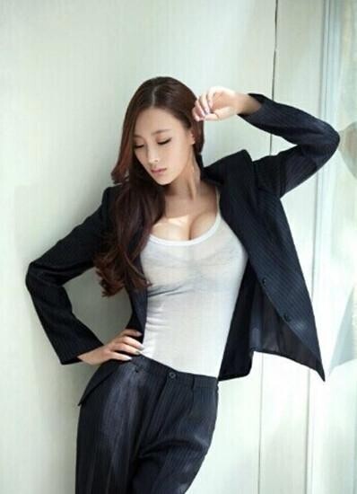 王李丹妮的主要成就有哪些？