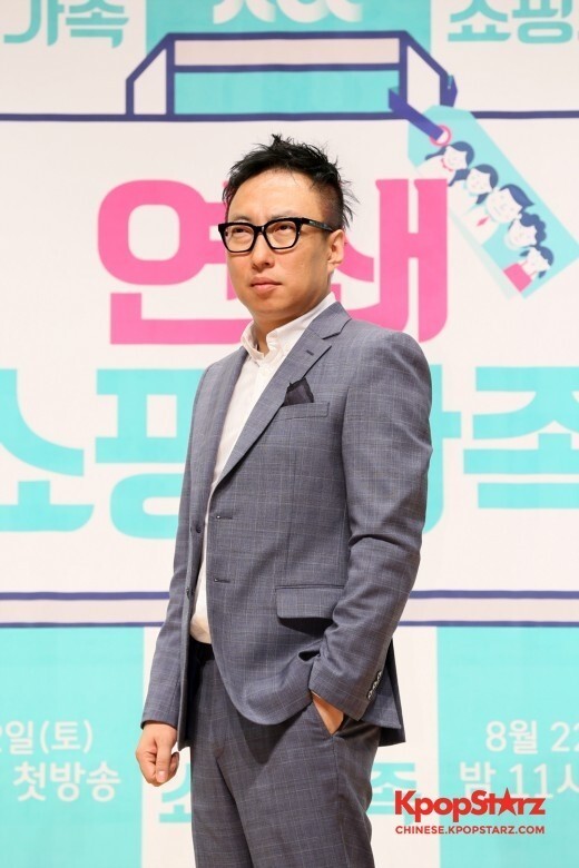 朴明秀称对妻子一见钟情 朴明秀称对妻子一见钟情