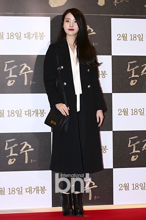 IU等主演的SBS电视台新剧《步步惊心：丽》杀青