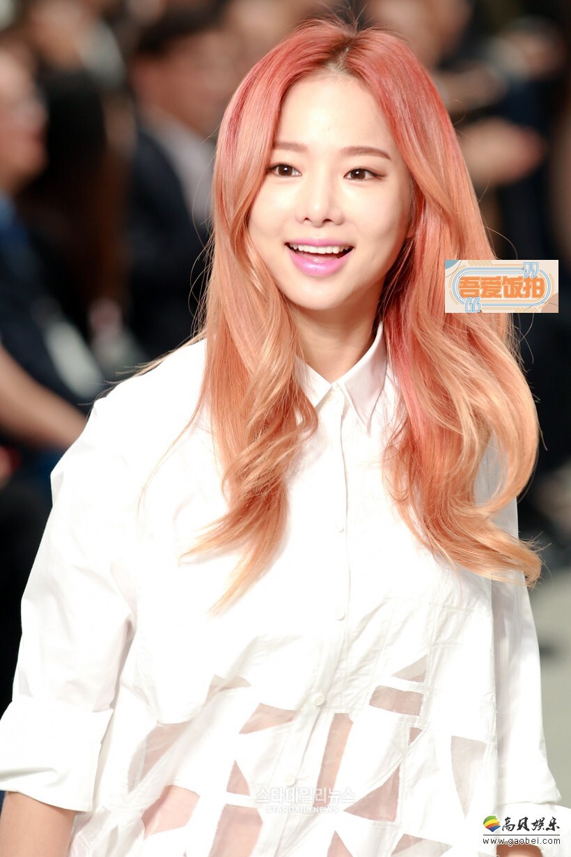 EXID队长兼主唱率智向大家分享了自己的近况 EXID队长兼主唱率智向大家分享了自己的近况