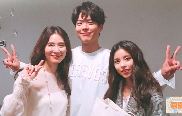 演员朴宝剑加了电影《爸爸是女儿》VIP试映会 演员朴宝剑加了电影《爸爸是女儿》VIP试映会