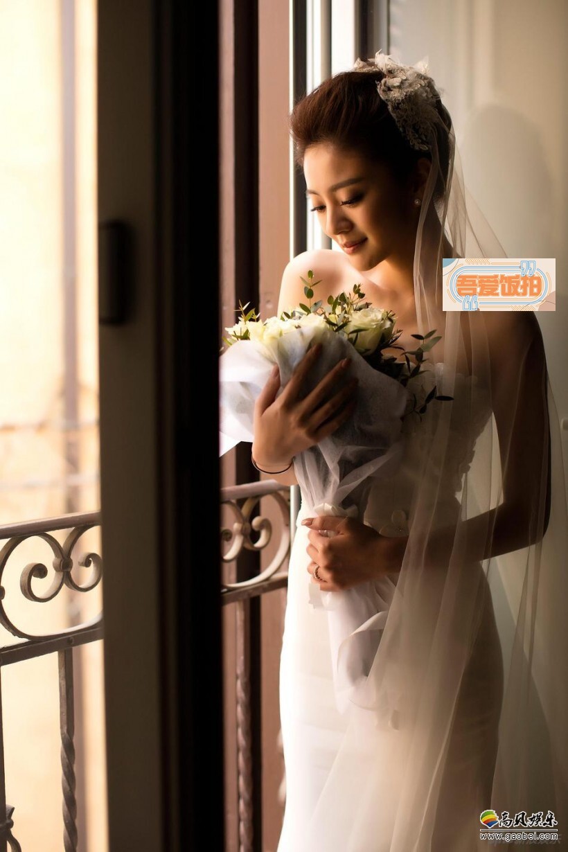 36岁的安以轩曝出结婚喜讯 36岁的安以轩曝出结婚喜讯