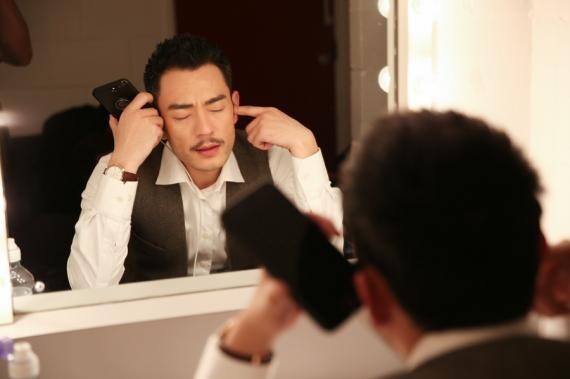 网上曝光一组演员李光洁参加节目的后台照片 网上曝光一组演员李光洁参加节目的后台照片