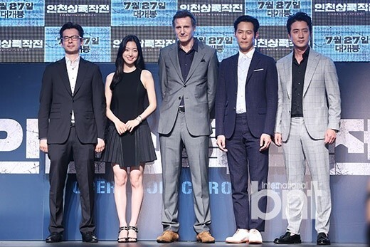 《仁川登陆作战》在永登浦时代广场举行红毯仪式 《仁川登陆作战》在永登浦时代广场举行红毯仪式